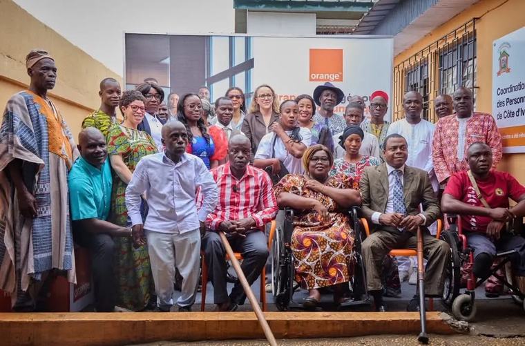 À Abobo, un partenariat stratégique pour renforcer l’inclusion numérique des personnes handicapées