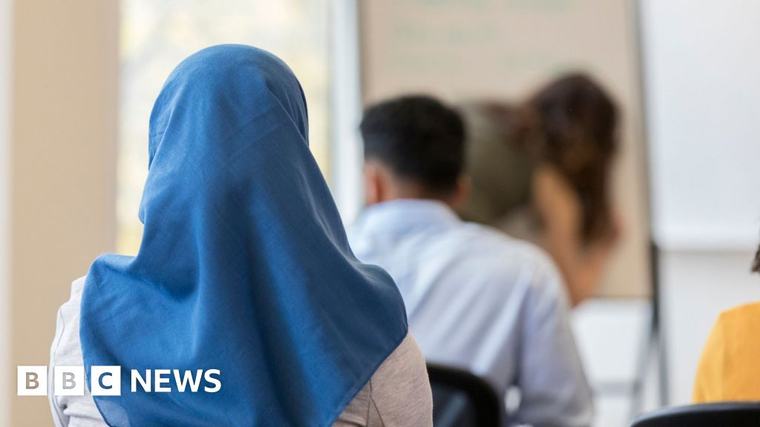 Austria's Islamic headscarf ban in force as under-14s go back to school The government says the law is intended to protect the rights of young girls, but critics say it is fuelling anti-Muslim feeling.