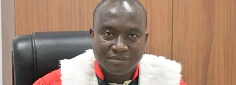 Guinée : Algassimou Diallo, ex-avocat général, transféré à la prison de Macenta, la défense crie à l’« extraction »