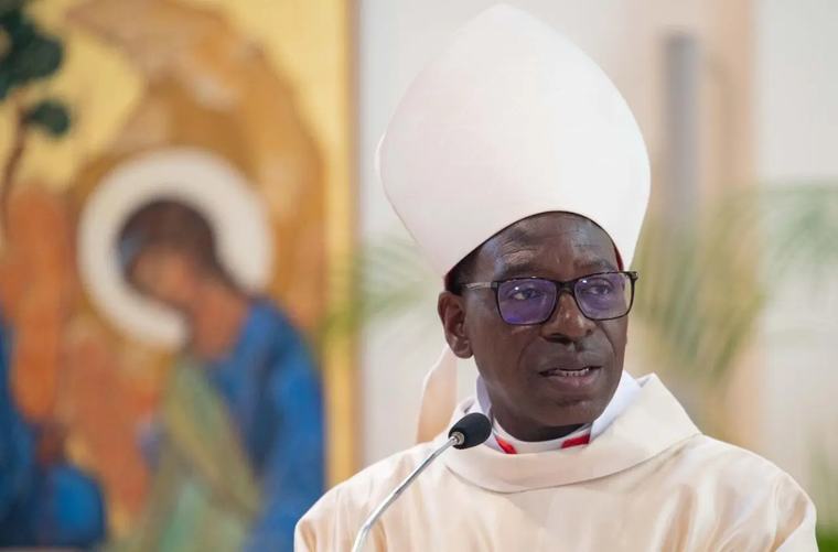 Orpaillage illégal en Côte d’Ivoire : Le cardinal Bessi Dogbo interpelle l’État